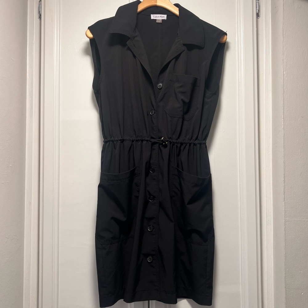 Calvin Klein Sleeveless Button Down Dress Two Pockets Cinch Waist Size 6 Black